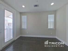 209 S Village Way in Lewisville, TX - Building Photo - Building Photo
