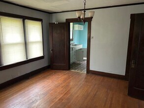 853 N College St in Decatur, IL - Building Photo - Building Photo