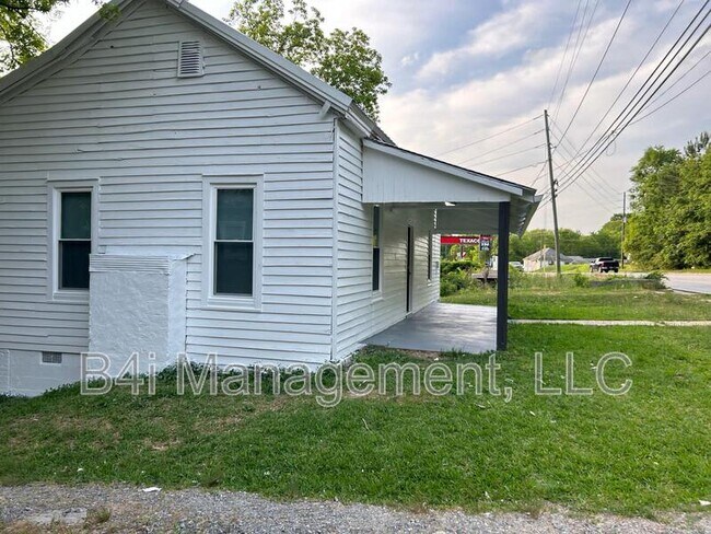 1615 Vinson Hwy in Milledgeville, GA - Building Photo - Building Photo