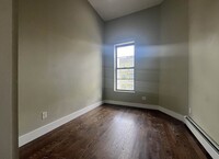 165 Covert St, Unit 1 in Brooklyn, NY - Building Photo - Building Photo