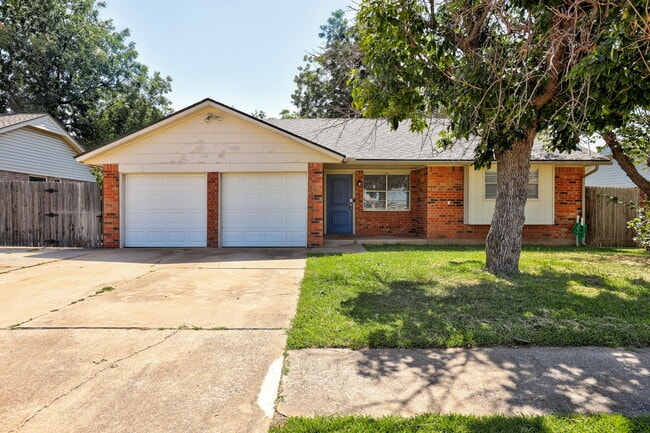 916 S Patterson Dr