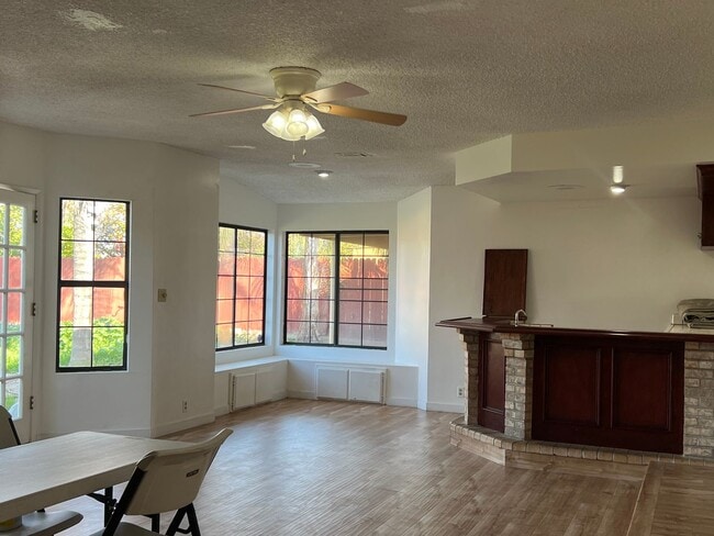 1308 Water St in Bakersfield, CA - Building Photo - Building Photo