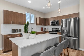 6218 S 47th Ln in Phoenix, AZ - Building Photo - Building Photo