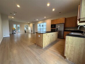 2713 Crawford St in Houston, TX - Building Photo - Building Photo