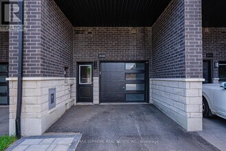 2638 Castlegate Crossing in Pickering, ON - Building Photo - Building Photo