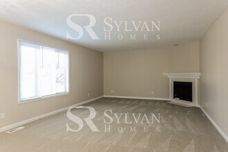 5089 Berwick Ln in Avon, IN - Building Photo - Building Photo