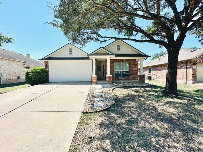 12112 Rancho Alto Rd in Austin, TX - Building Photo - Building Photo