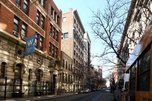 130-134 W 17th St in New York, NY - Building Photo