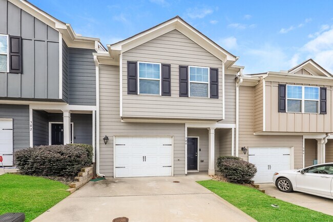property at 304 Highwood Ln