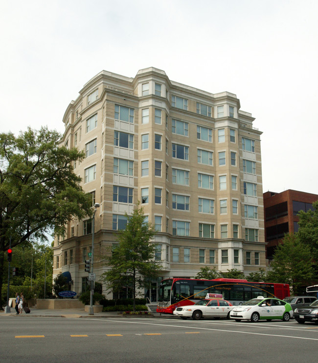 2600 Pennsylvania Ave NW in Washington, DC - Building Photo - Building Photo