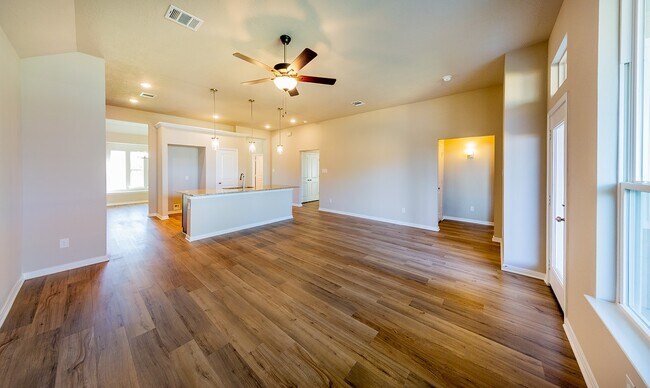 3317 Rolling View Ct