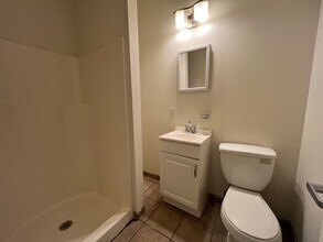 1814 N 16th St, Unit 2A in Philadelphia, PA - Building Photo - Building Photo