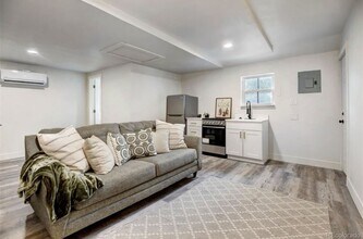575 S Shoshone St in Denver, CO - Building Photo - Building Photo