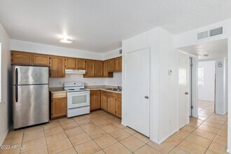 1623 E Wood St-Unit -101 in Phoenix, AZ - Foto de edificio - Building Photo