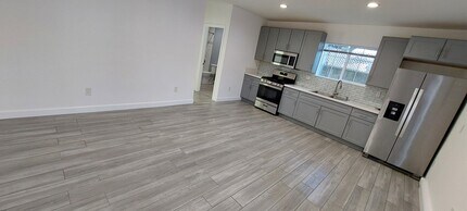 5709 Klump Ave in Los Angeles, CA - Building Photo - Building Photo