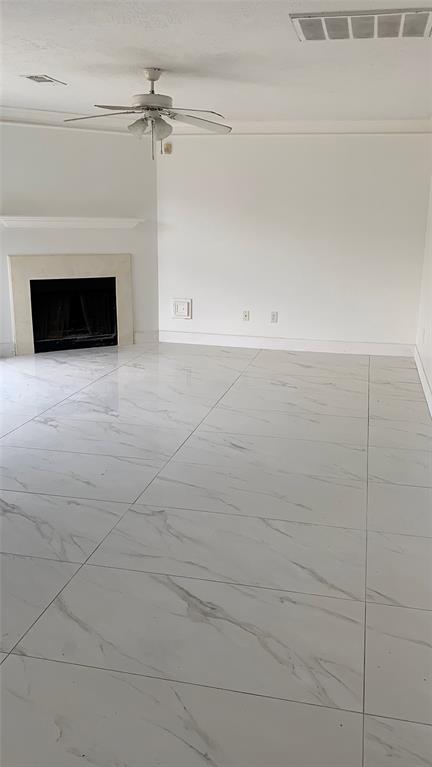 property at 710 Hidden W Rdg