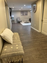 2551 57th Ave SW in Seattle, WA - Foto de edificio - Building Photo