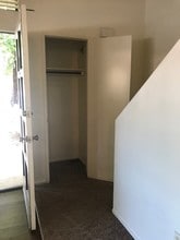 Laurelwood Oaks in Bakersfield, CA - Foto de edificio - Building Photo