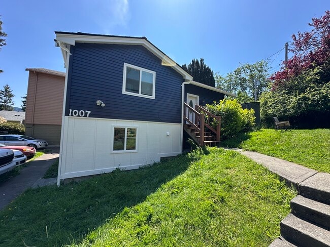 property at 1007 22nd St