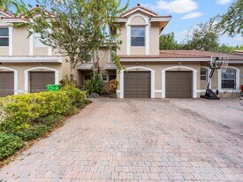 9032 NW 54th St in Sunrise, FL - Building Photo