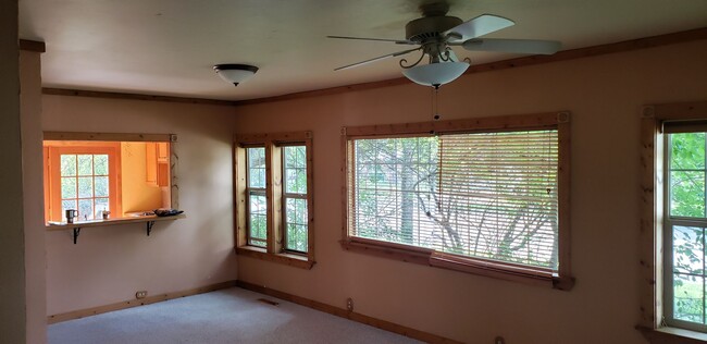 343 Somers Ave in Whitefish, MT - Building Photo - Building Photo