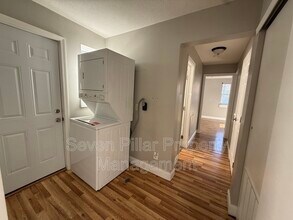 1046 Republic Ave in Columbus, OH - Building Photo - Building Photo