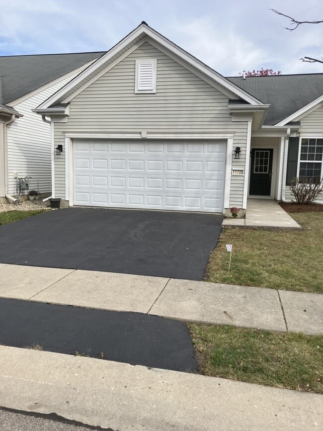 property at 11728 Tanglewood Ln