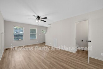 174 Oak St in Clarksville, TN - Building Photo - Building Photo