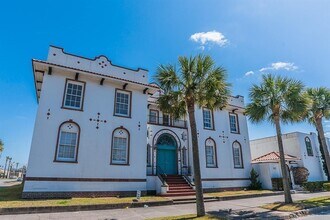 902 22nd St in Galveston, TX - Building Photo - Building Photo