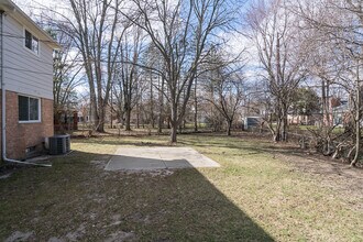 2915 Ward Ct in Ann Arbor, MI - Foto de edificio - Building Photo