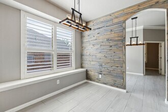 7805 Creek View Dr in North Richland Hills, TX - Building Photo - Building Photo