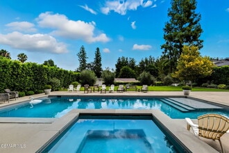 5101 Vanalden Ave in Los Angeles, CA - Building Photo - Building Photo