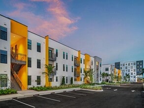 Elements on Third in St. Petersburg, FL - Building Photo - Building Photo