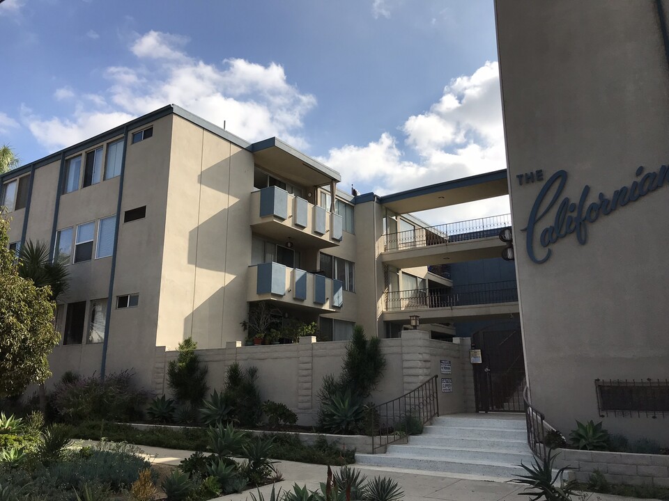 1330 California Ave in Santa Monica, CA - Building Photo