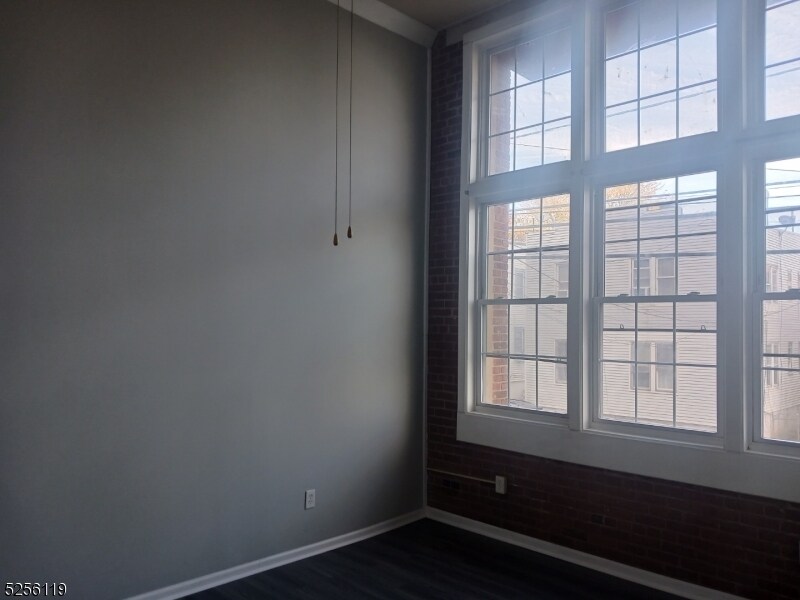 10 Courtland St-Unit -101 in Paterson, NJ - Building Photo