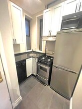 221 E 23rd St in New York, NY - Building Photo - Building Photo
