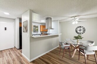 Oakbrook Apartments in Vancouver, WA - Building Photo - Building Photo