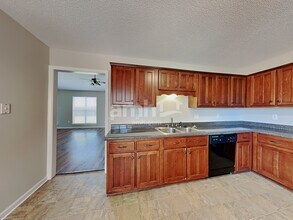 1900 Roy Dr in Southaven, MS - Building Photo - Building Photo