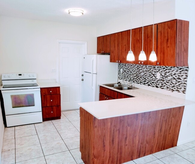 property at 800 NE 7th St