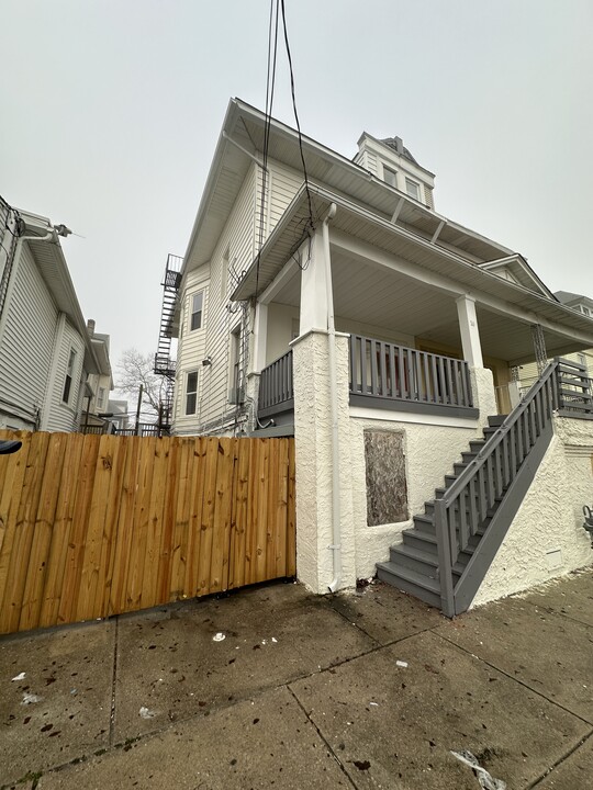 16 N Iowa Ave in Atlantic City, NJ - Building Photo