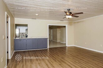 2717 Pursell Cir in Sarasota, FL - Building Photo - Building Photo