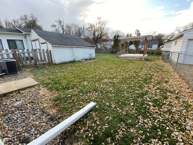 717 S Glendale Ave in Sioux Falls, SD - Foto de edificio - Building Photo
