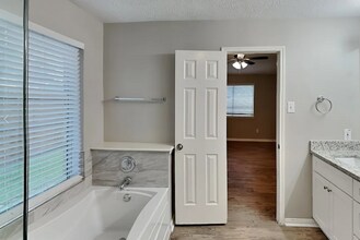 13535 Marble Pointe Ln in Cypress, TX - Building Photo - Building Photo