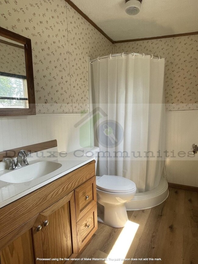 206 York Dr in Middlebury, IN - Building Photo - Building Photo