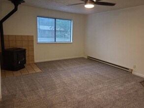 9973 9975 in Hayden, ID - Building Photo - Building Photo