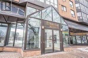 25 Agnes St in Mississauga, ON - Building Photo - Building Photo