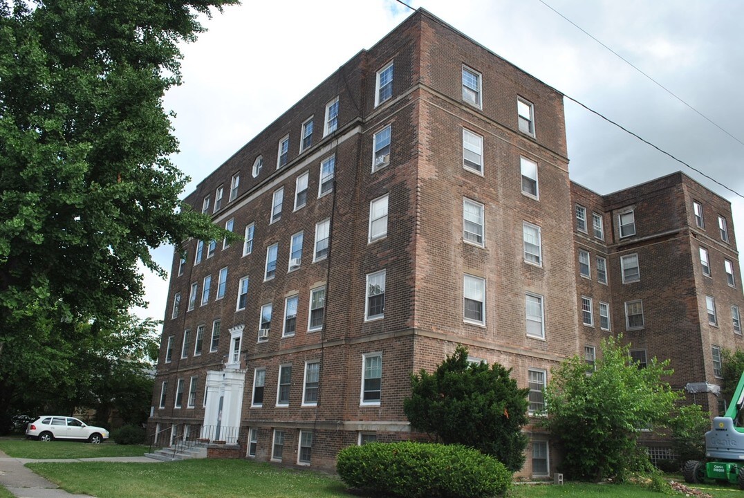14603 Milverton Rd in Cleveland, OH - Building Photo