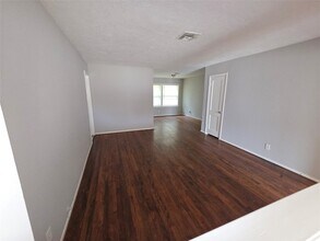 3723 Odin Ct in Houston, TX - Foto de edificio - Building Photo