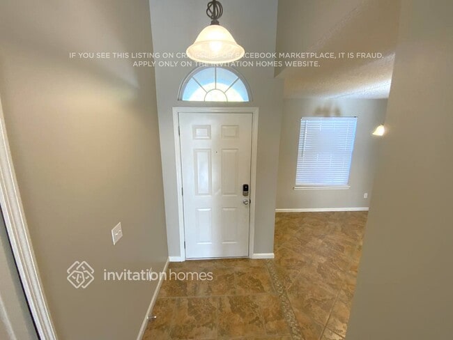 572 Prosperity Lake Dr in St. Augustine, FL - Foto de edificio - Building Photo