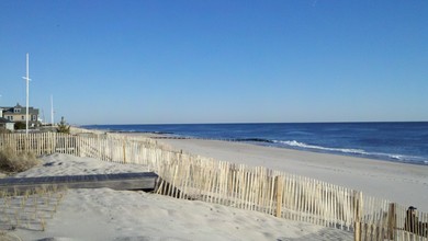 632 Main Ave in Bay Head, NJ - Foto de edificio - Building Photo